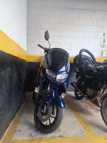 Nmax 2022 azul revisada