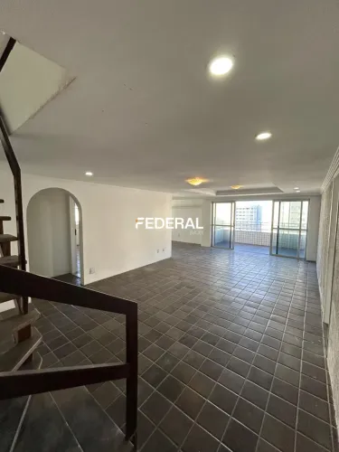 Cobertura triplex para venda ou aluguel com 4 quartos e 400 metros quadrados em