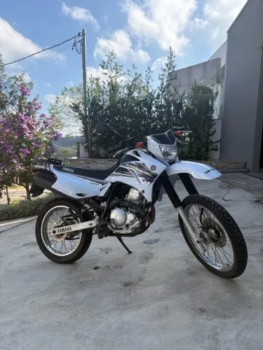 Yamaha lander 