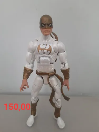 Punho de ferro Marvel legends 
