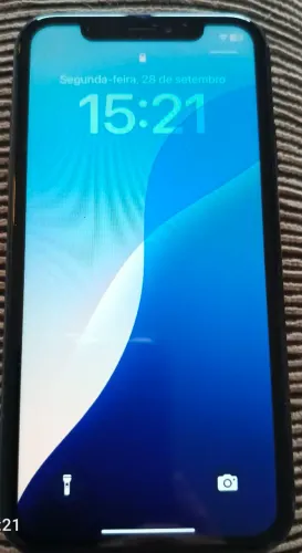 iPhone XR 64 GB - R$ 600
