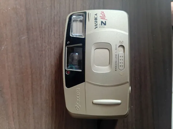 Câmera fotográfica Yashica EZ Mate Kyocera