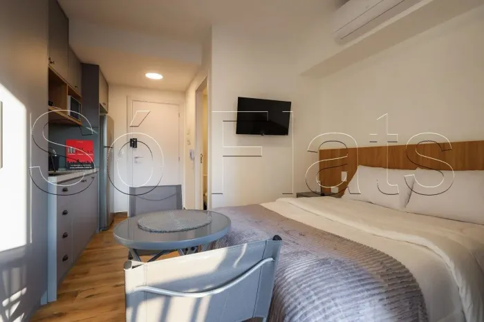 Apartamento totalmente mobiliado para locação no Paraíso.