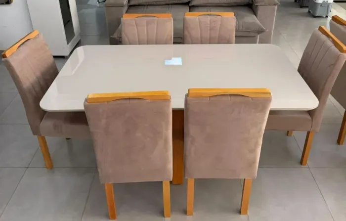 Mesa de jantar madeira maciça com 6 cadeiras