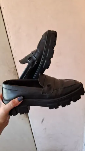 Mocassim Feminino Tratorado Preto Loafer Chunky -