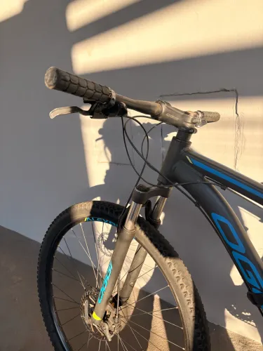 Bicicleta Oggi - modelo Hacker Sport