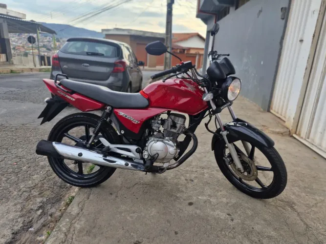Vendo CG Titan 150 2004