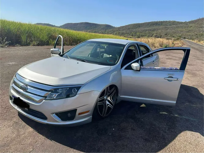 Ford Fusion SEL 3.0 V6 AWD 24V 243cv Aut. 2010