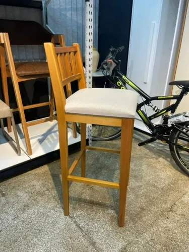 Banqueta de Madeira Maciça Assento Espuma D26 Novo Pronta Entrega 