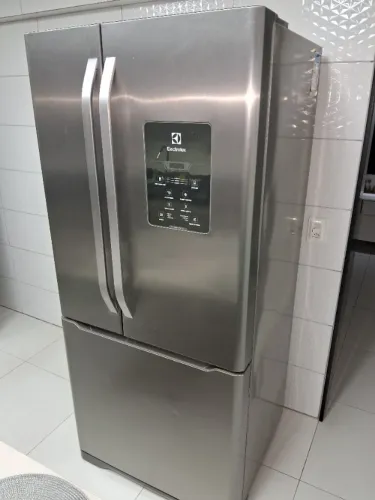 Geladeira Electrolux French Door Inox 579 Litros DM84X (Frost Free) - Super Conservada!