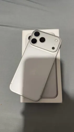 iPhone 17 pro Max 256gb bateria 100% 4 meses de uso completo