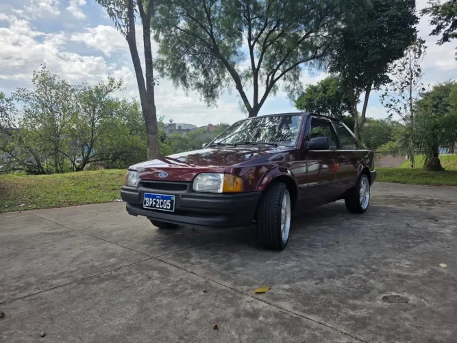 Ford Escort GL 1.8i / 1.8 (álcool) 1992