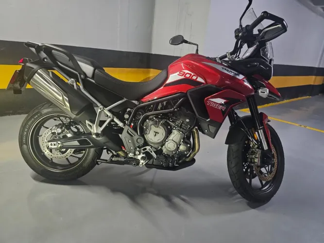 Thiumph Tiger 900