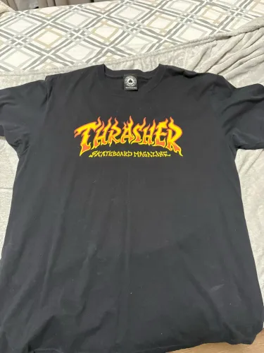 Camiseta Trasher 