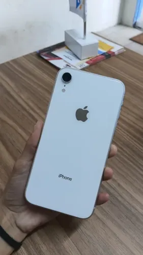 iPhone XR - Usado