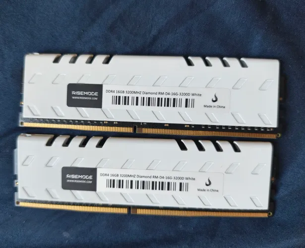 32 GB DDR4 (2X16) Memória RAM 3200 MHz Rise mode