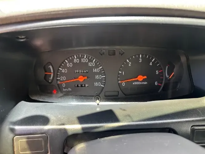 Mitsubishi L200 GL 2.5 4X4 CD Diesel 2007