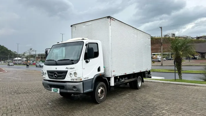 MERCEDES BENZ ACCELO 1016 2017/2018