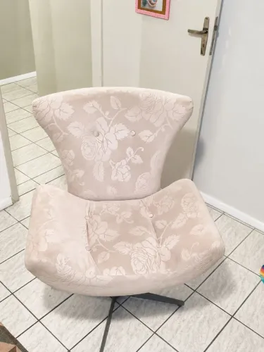 Poltrona Giratória