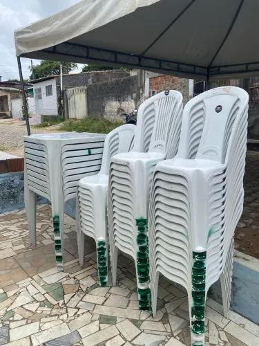 Locação de mesas e cadeiras