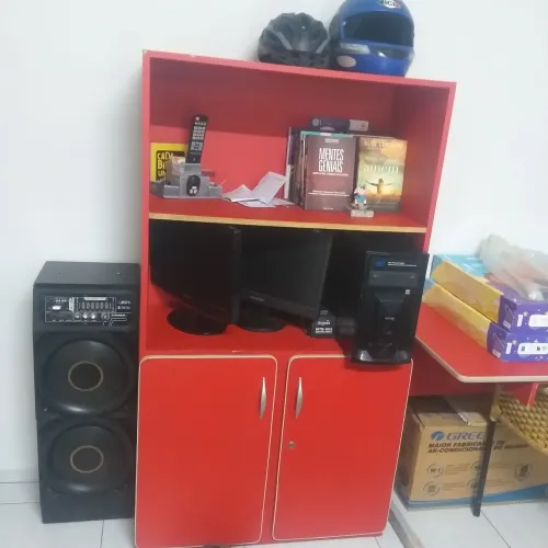 Vendo escritório completo com 3 peças em madeira