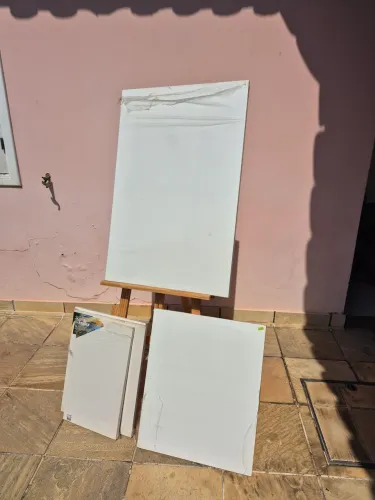 Kit de pintura com cavalete, 5 telas e estojo de pintura