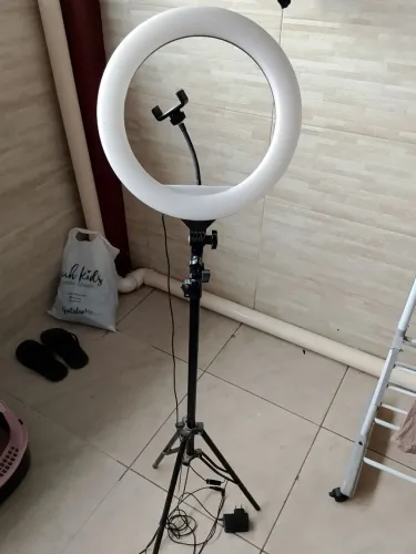 Ring light e cabeça boneca penteado um 150 os dois por 250