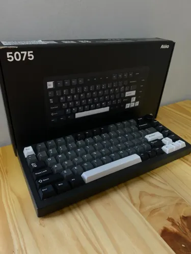 Teclado Akko 5075