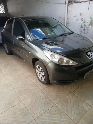 Peugeot 207 XR 1.4 Flex 8V 5P 2010