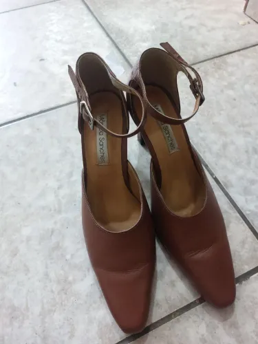 Sapato Tamanho 35