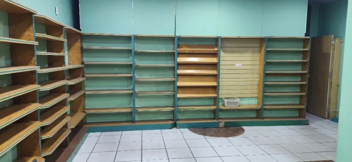 Expositor de madeira