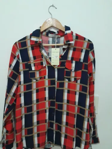Camisa xadrez feminina nova. 