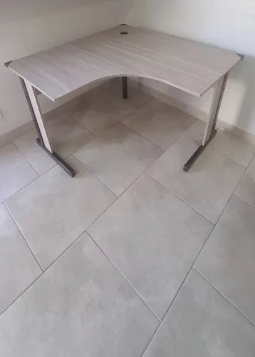 Mesa Delta em L