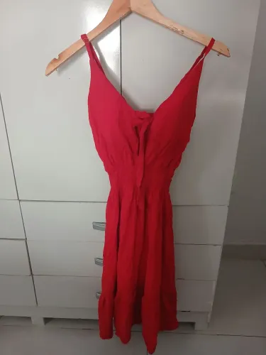 Vestido vermelho tamanho M