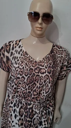 Vestido plus size 40 reais com etiqueta