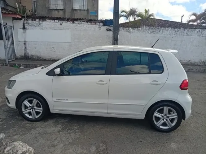 Volkswagen Fox Comfortline 1.0 Flex 8V 5P 2015
