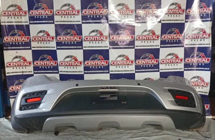 Para-choque traseiro Sandero Stepway moderno