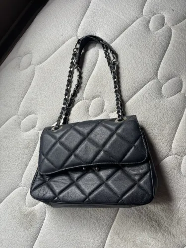 Bolsa de couro Arezzo preta