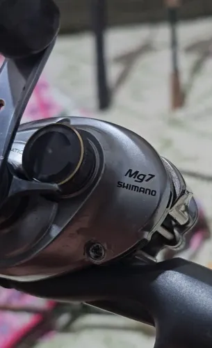 Carretilha Aldebaran M7 - Esquerda