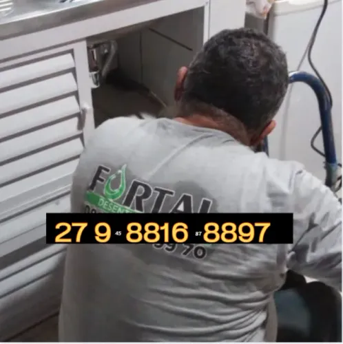 DESENTUPIDORA - CANOS, DUTOS E LIMPEZA EM GERAL