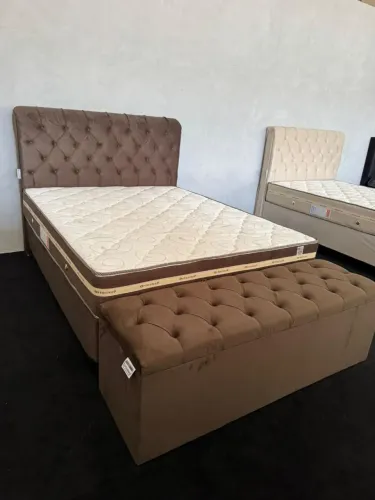 Cama casal com colchão cabeceira base e baú recamier