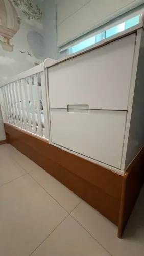 Lindo Berço Americano multifuncional 3 em 1, formare na cor Off white e freijo em MDF,