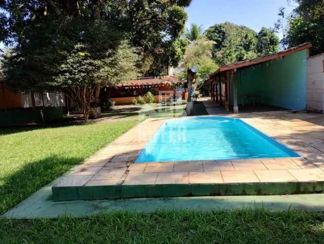 Sítio à venda em Ponta Negra, Maricá RJ | Amplo terreno e área de lazer completa