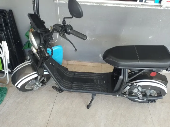 Vendo moto nova de garagem 