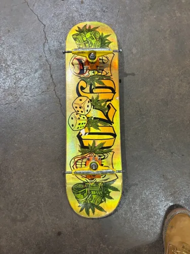 Skate Maple Truck Intruder