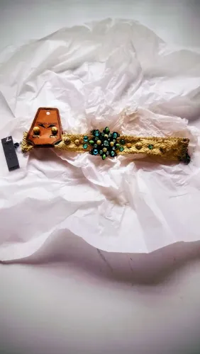 Conjunto de brincos+choker Andrea mader.