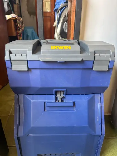 Caixa de ferramentas monoblocos com rodas irwin