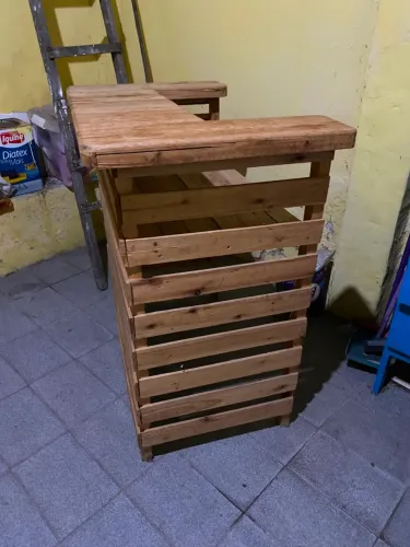 Balcão de Madeira
