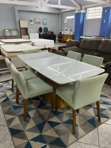 Mesa de Jantar Laqueada com 6 cadeiras