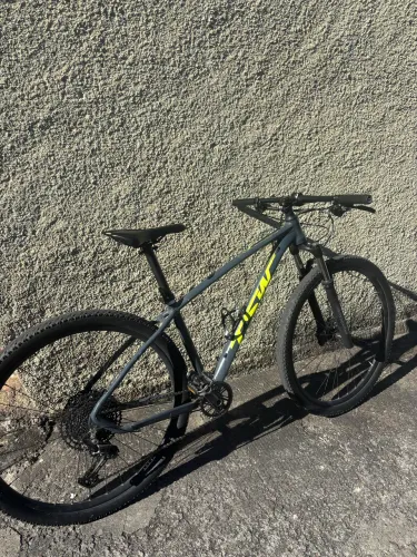     Bicicleta TSW Aro 29 Shimano Deore 12v RockShox - Impecável
